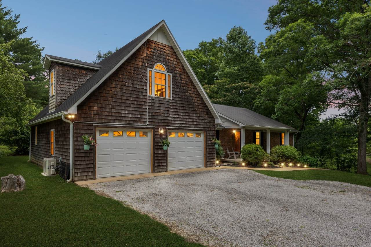 110 Jefferson Dr - Photo 1
