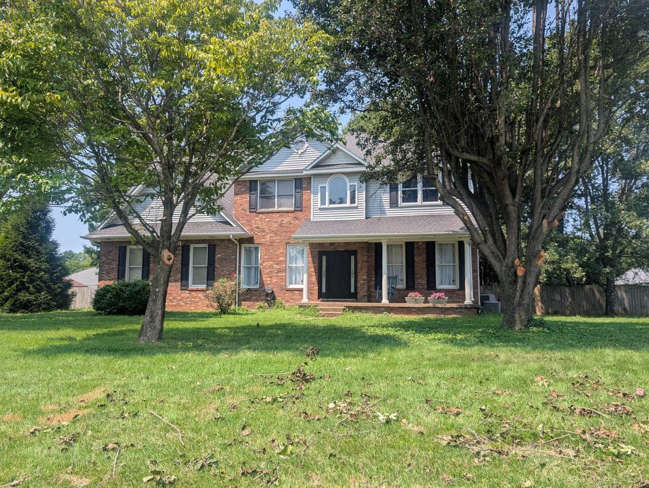 202 Quincy Dr - Photo 1