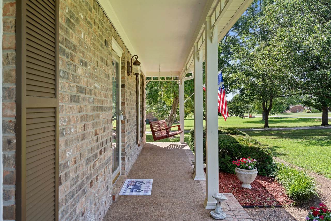 https://bt-photos.global.ssl.fastly.net/nashville/1280_boomver_2_RTC3244614-1.jpg