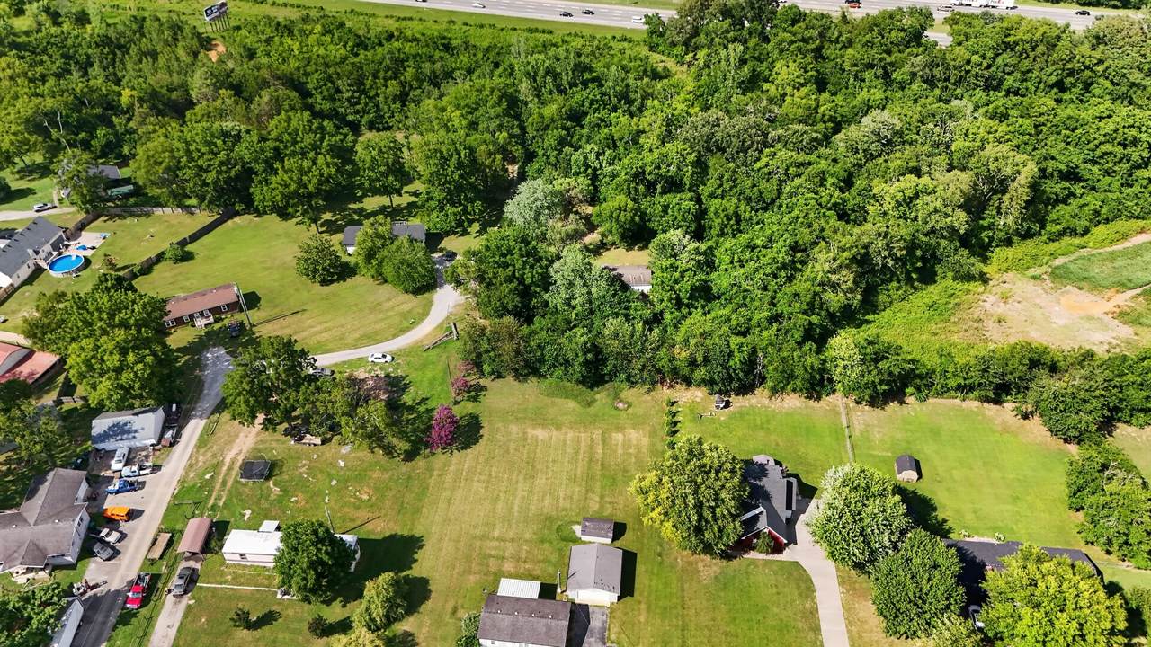 4884 Blackman Rd - Photo 1