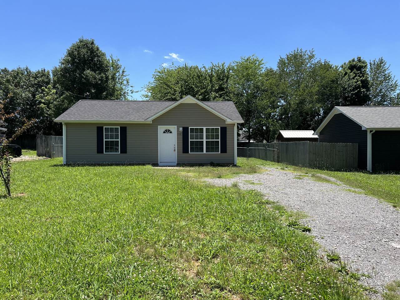 116 Gail St - Photo 1