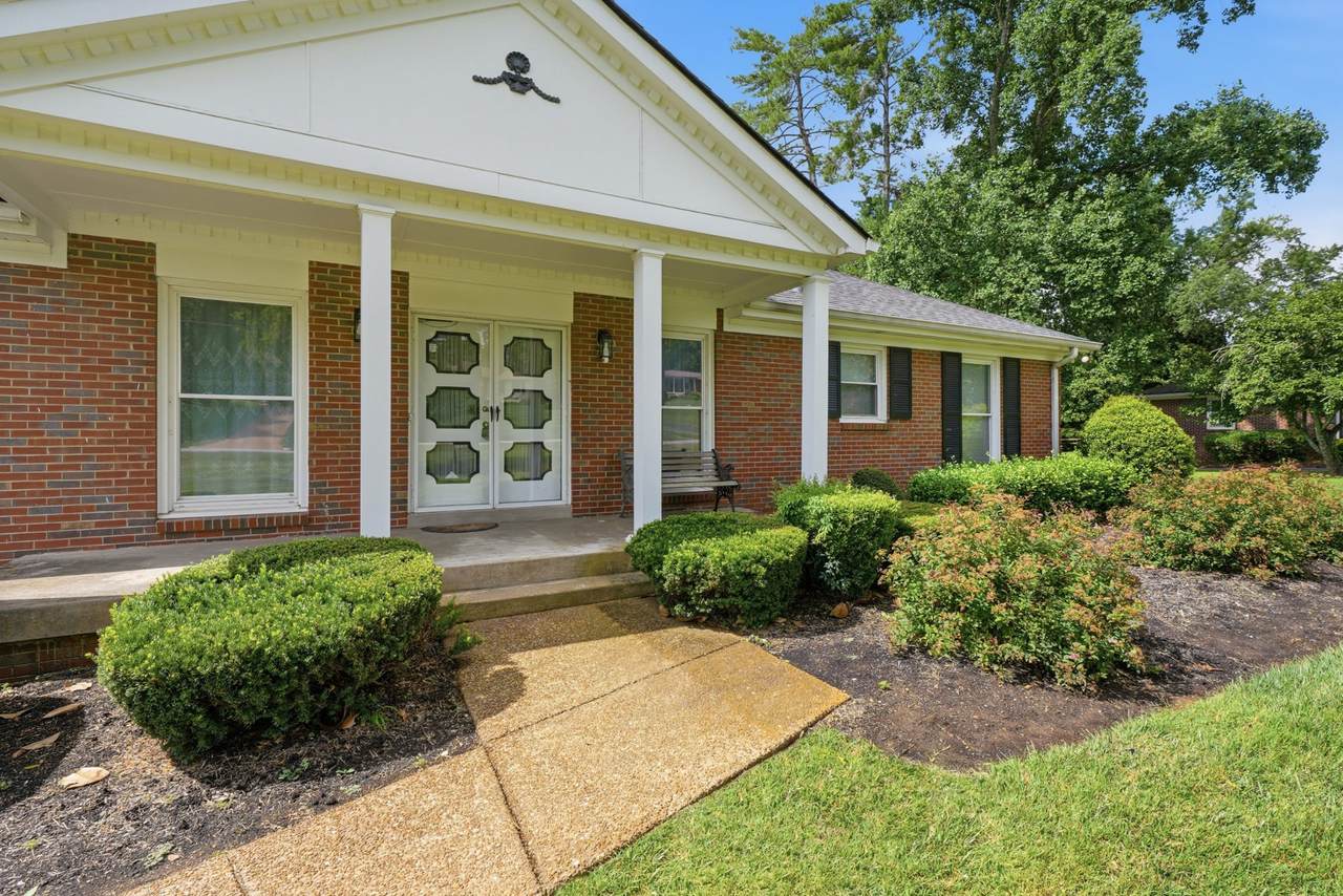 https://bt-photos.global.ssl.fastly.net/nashville/1280_boomver_2_RTC3246266-1.jpg