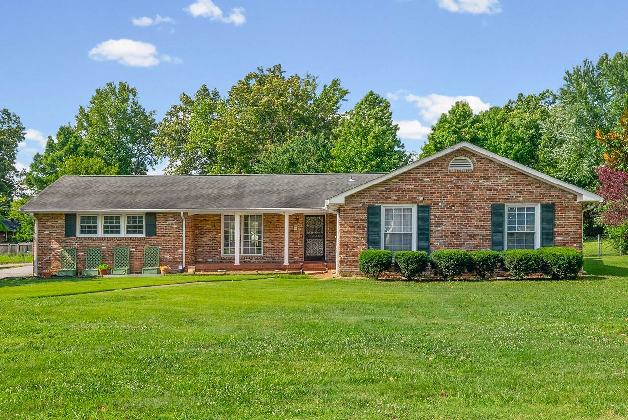 2154 N Meadow Dr - Photo 1