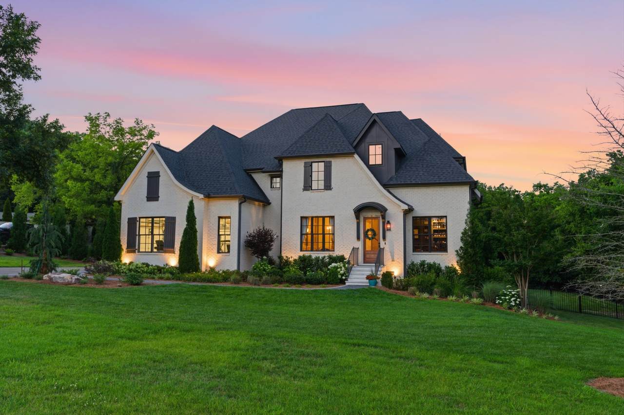 2108 Timberwood Pl - Photo 1