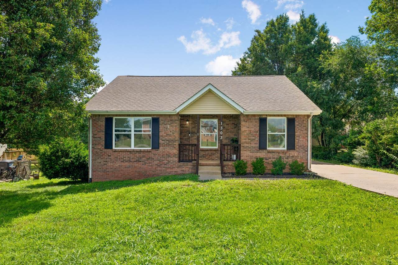 1303 Chucker Dr - Photo 1