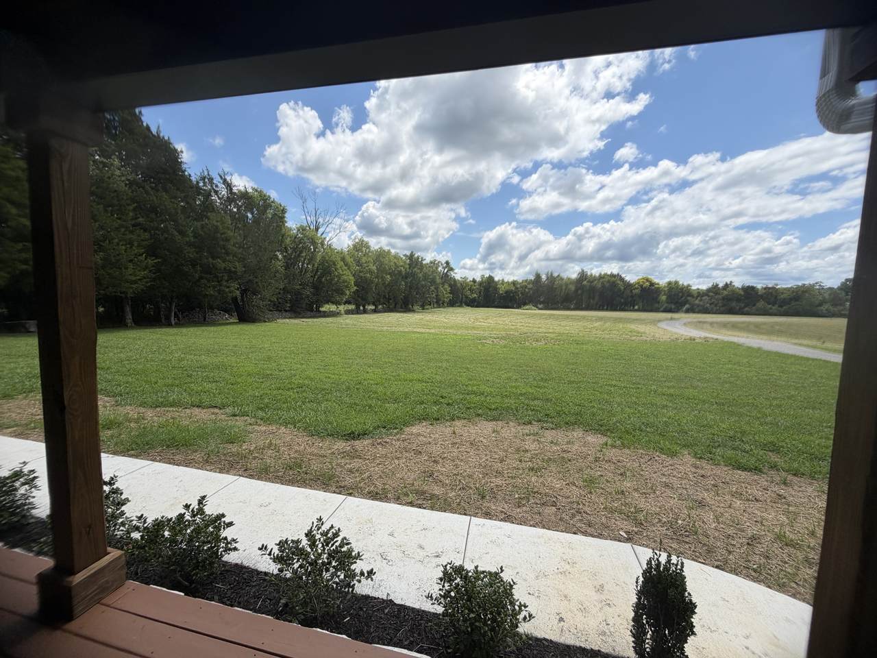 https://bt-photos.global.ssl.fastly.net/nashville/1280_boomver_2_RTC3248445-1.jpg