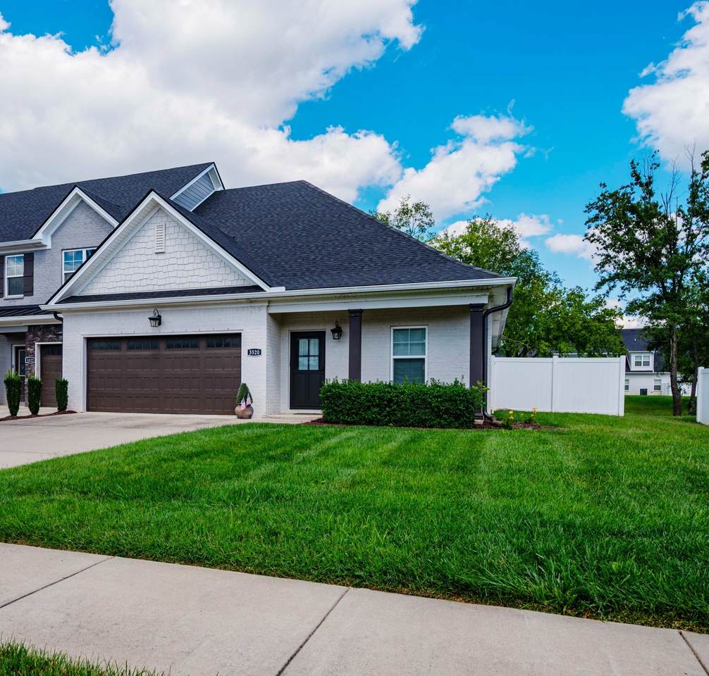3520 Pershing Dr - Photo 1