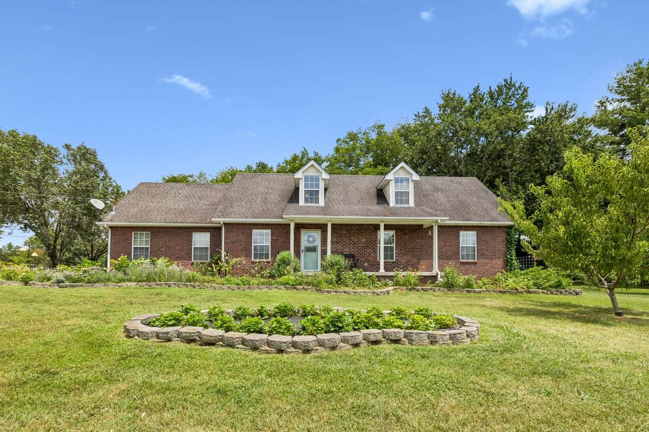 5633 Constantine Dr - Photo 1