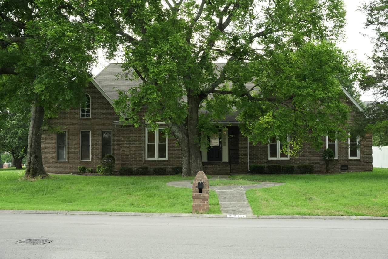 2810 Regenwood Dr - Photo 1