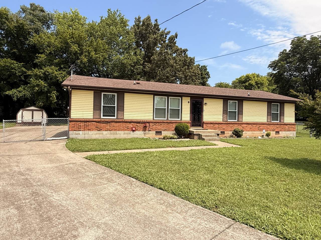 107 Winston Ct - Photo 1