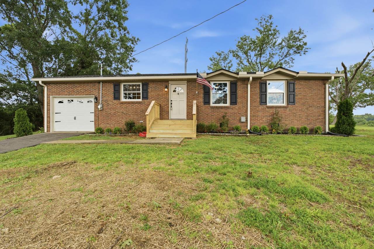 230 S Valley Rd - Photo 1