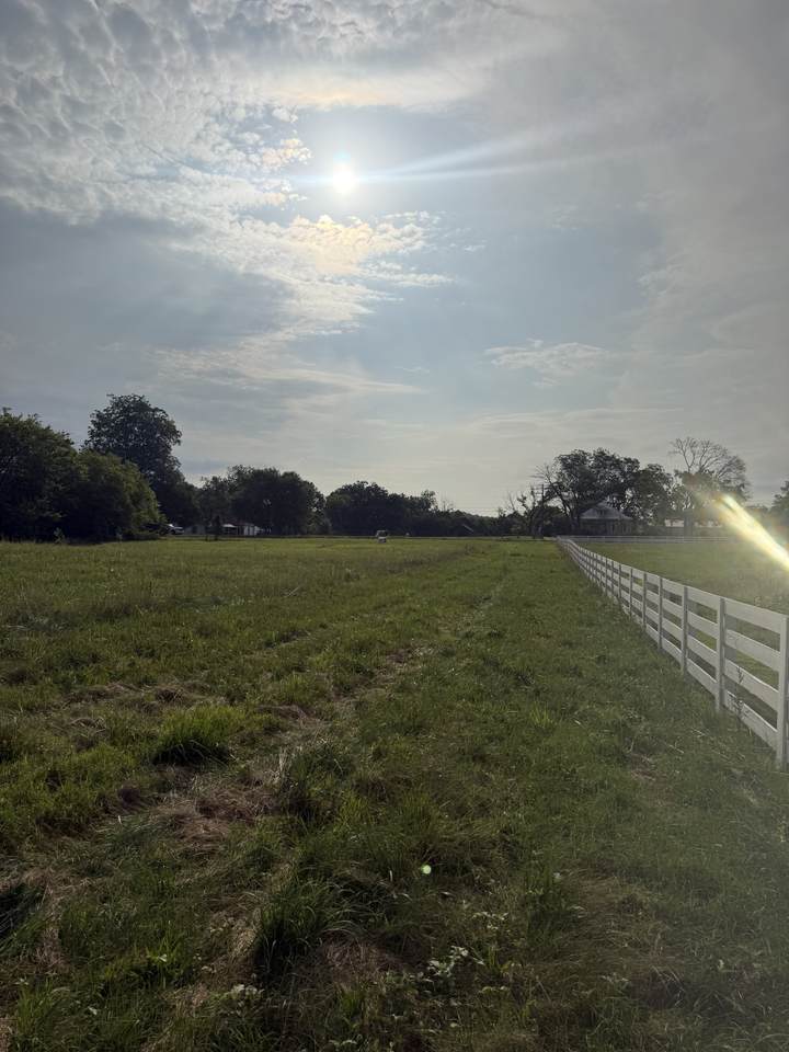 https://bt-photos.global.ssl.fastly.net/nashville/1280_boomver_2_RTC3269937-1.jpg