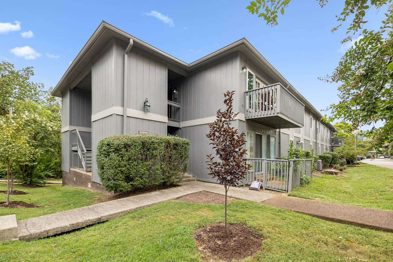 21 Vaughns Gap Rd - Photo 1