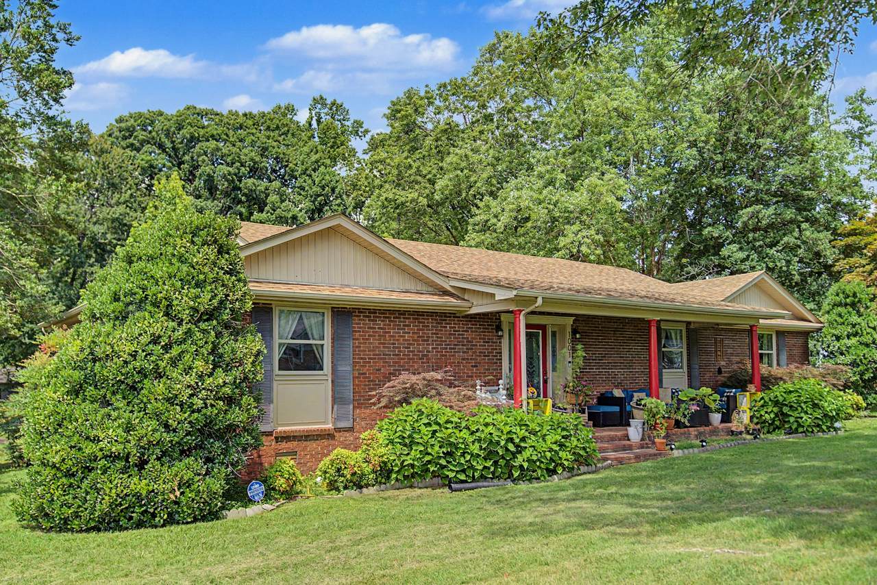 1001 Due West Cir - Photo 1