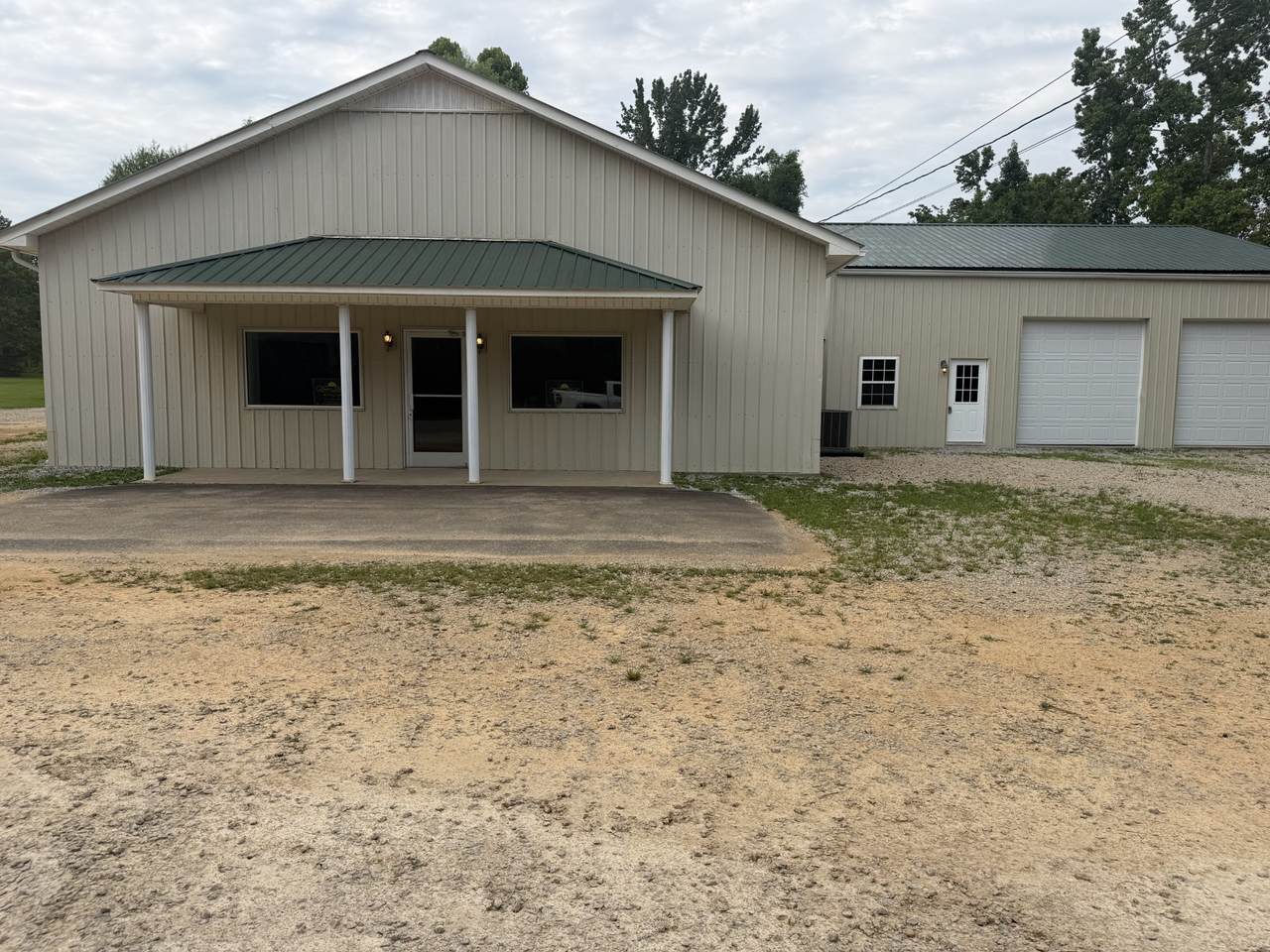 1414 Summertown Hwy - Photo 1