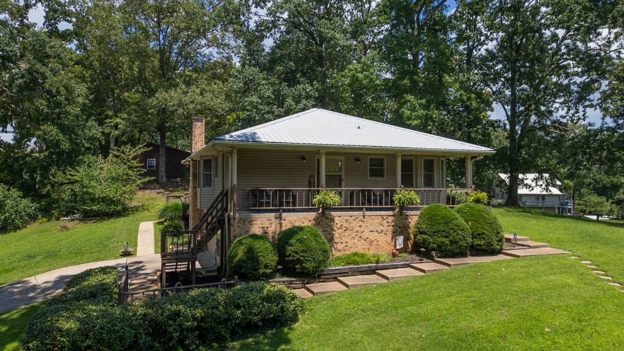 327 Russwood Dr - Photo 1