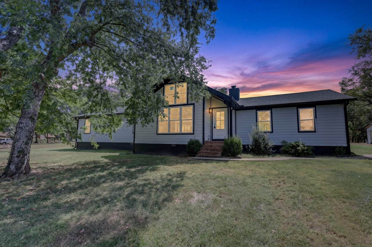 3194 Johnson Ln - Photo 1