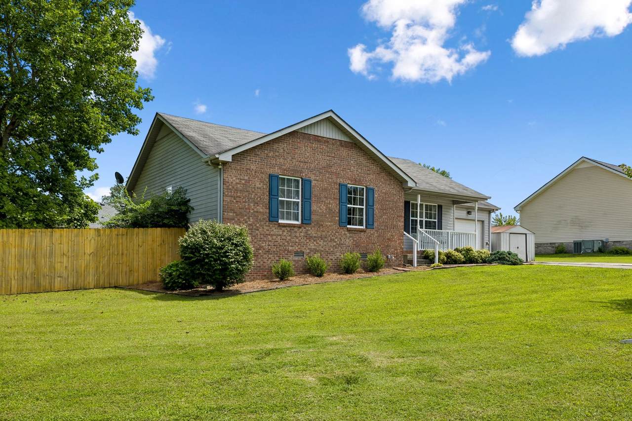 https://bt-photos.global.ssl.fastly.net/nashville/1280_boomver_2_RTC3286007-1.jpg