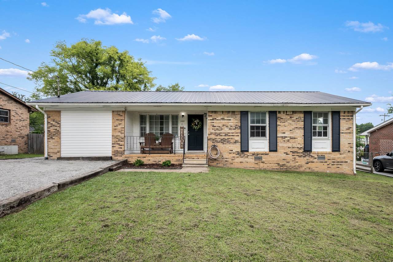 335 Maplewood Dr - Photo 1