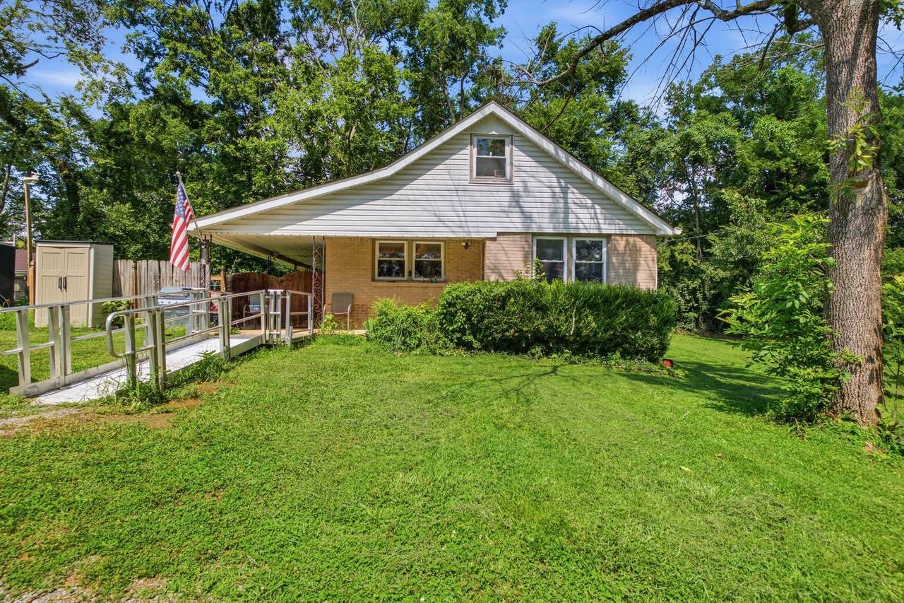 216 Walton Ferry Rd - Photo 1