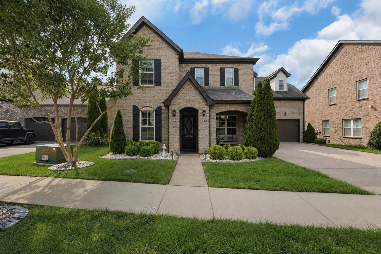 1003 Reese Dr - Photo 1