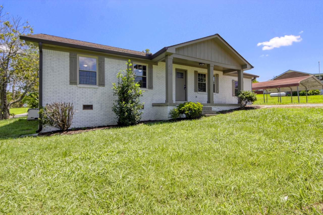 210 Crenshaw Rd - Photo 1