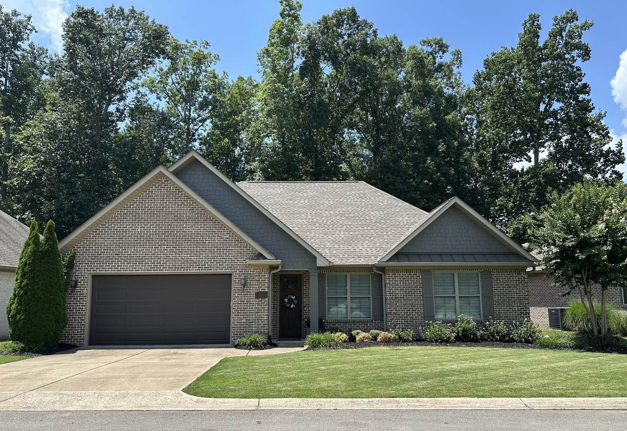 105 Andrews Dr - Photo 1