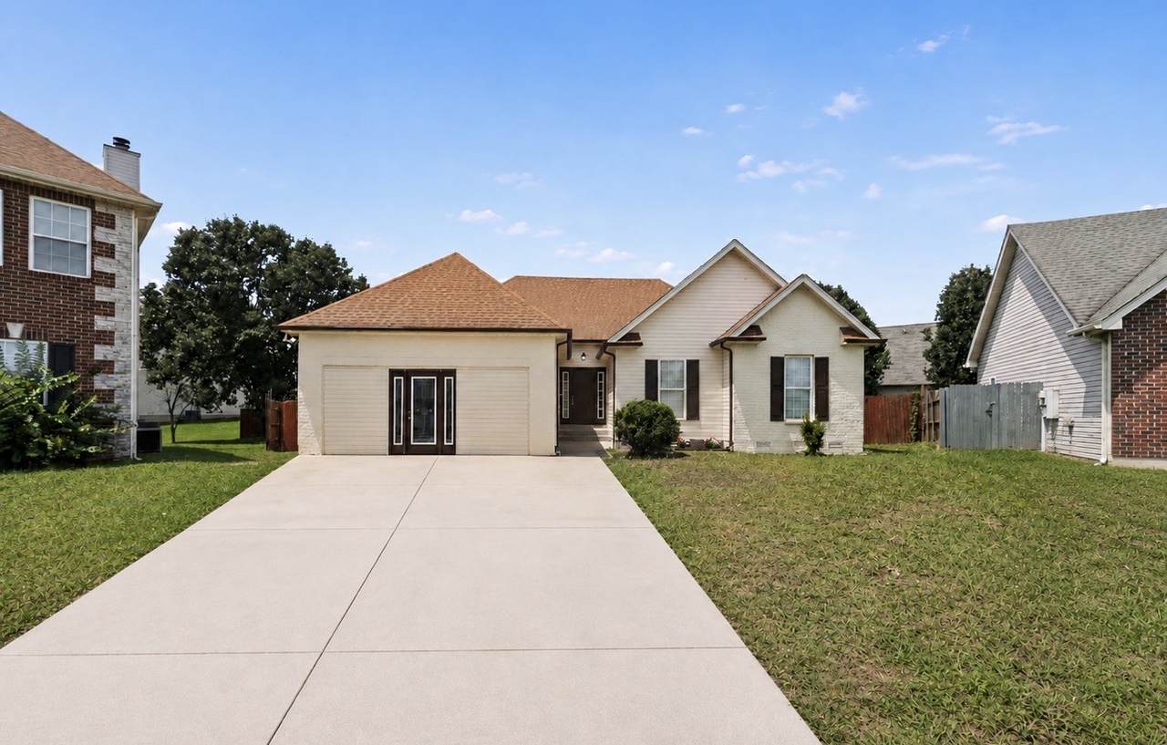 2320 S Grafton Ct - Photo 1