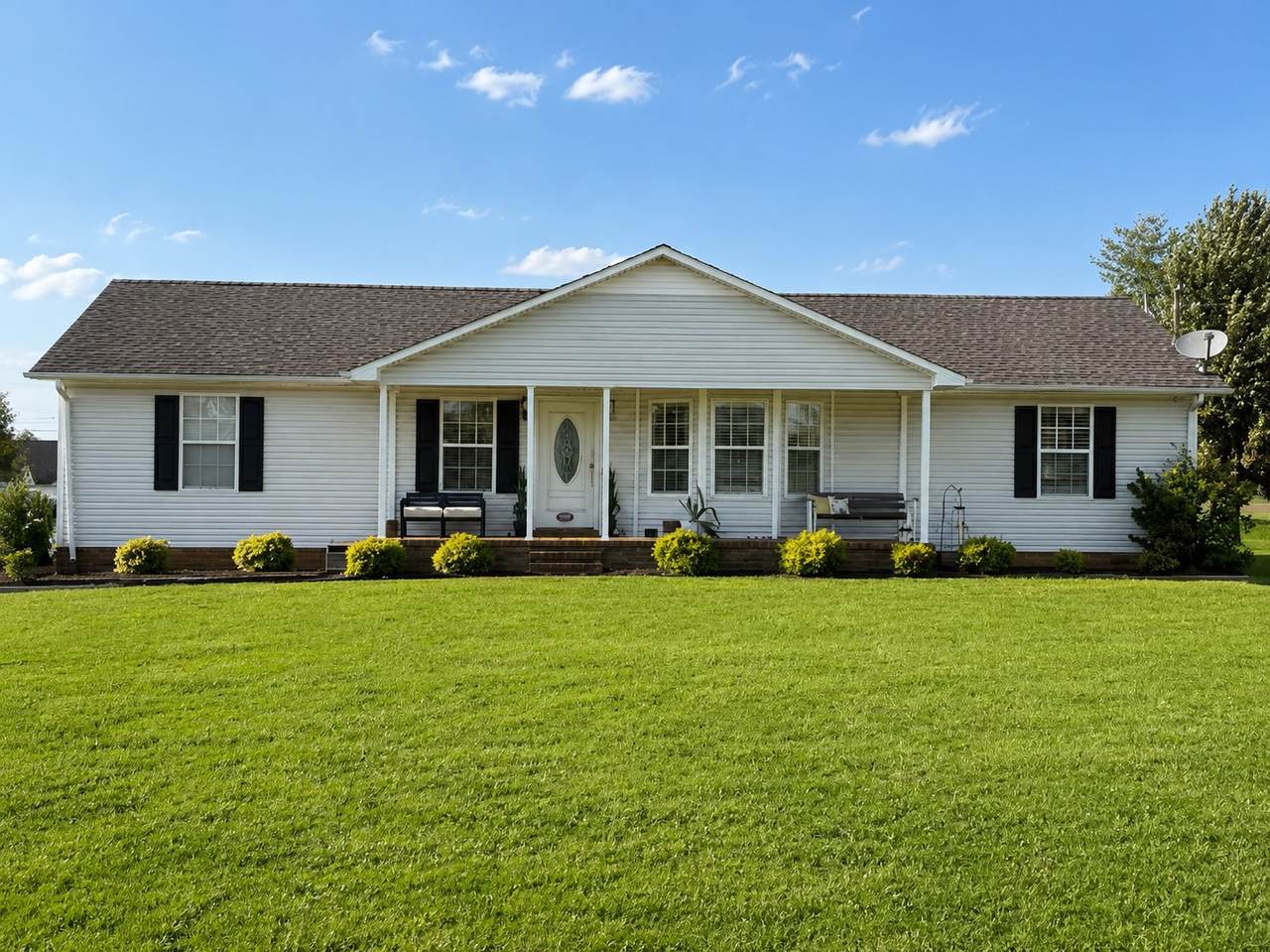 1325 Horseshoe Dr - Photo 1