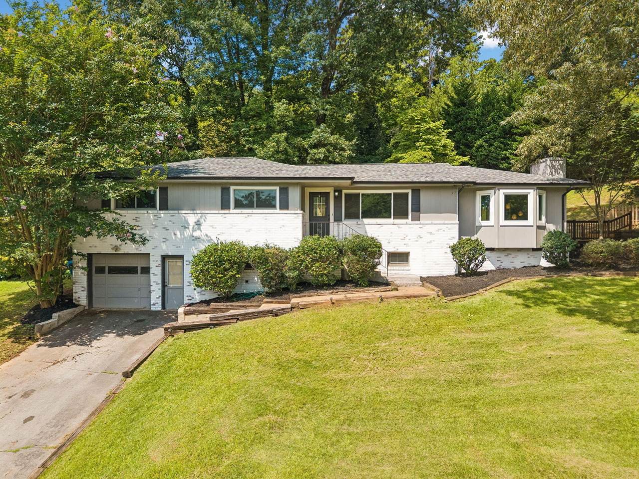 1021 Elaine Trail - Photo 1
