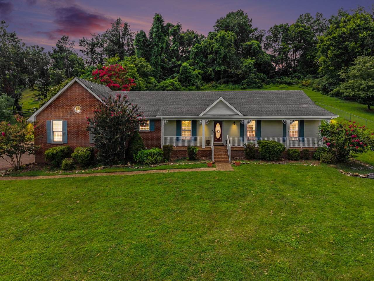 567 Glen Echo Dr - Photo 1