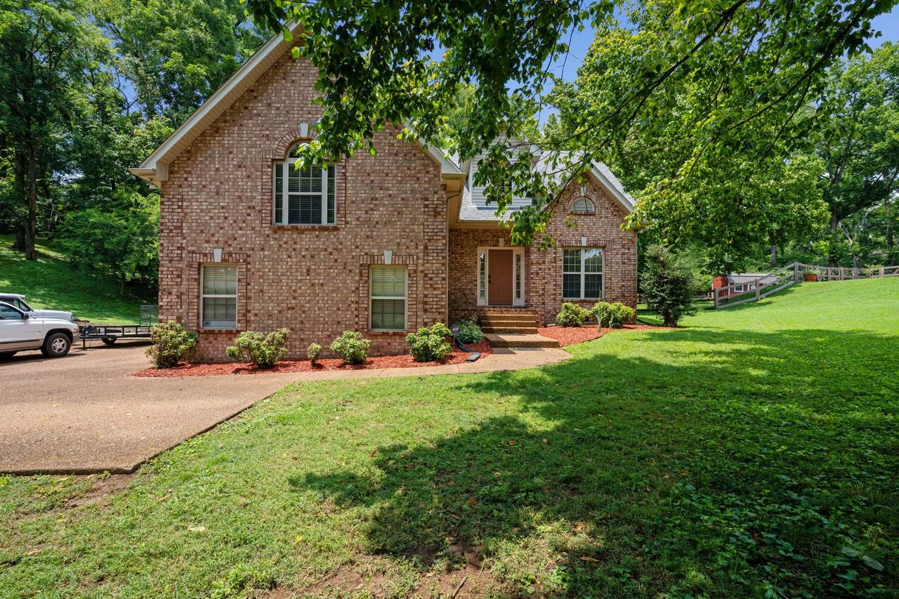 1011 Dickens Dr - Photo 1