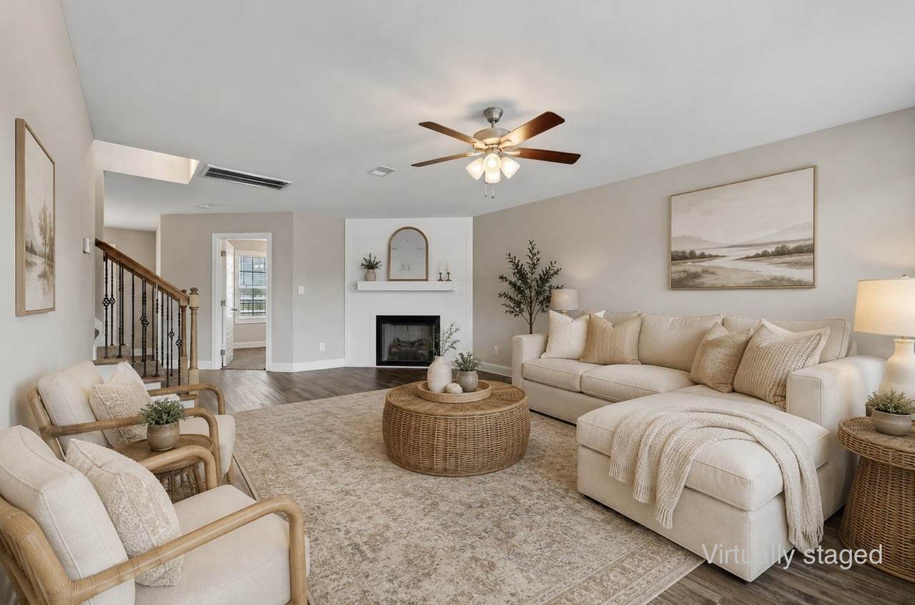 1061 Whitney Dr - Photo 1