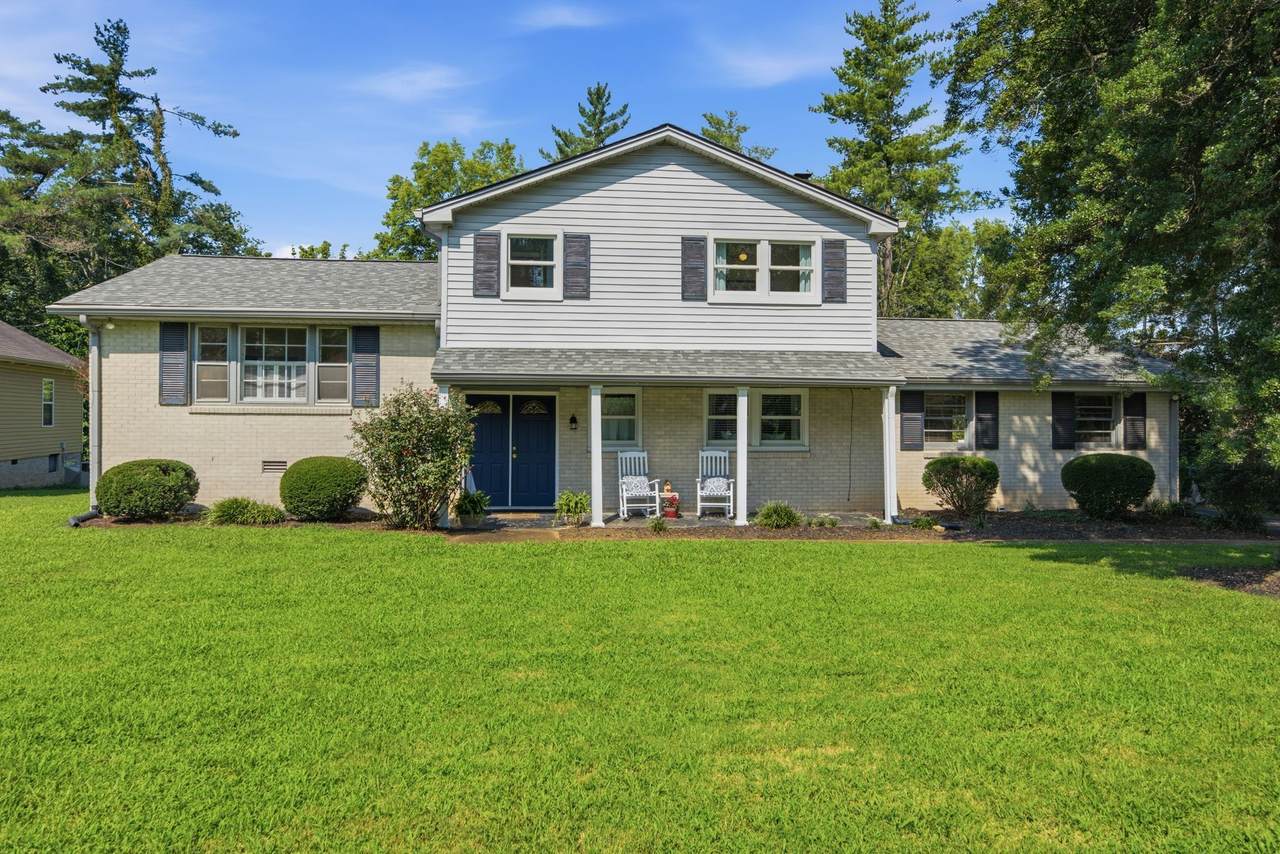 720 Myhr Dr - Photo 1