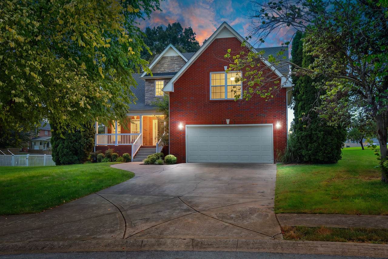 205 Cullom Way - Photo 1