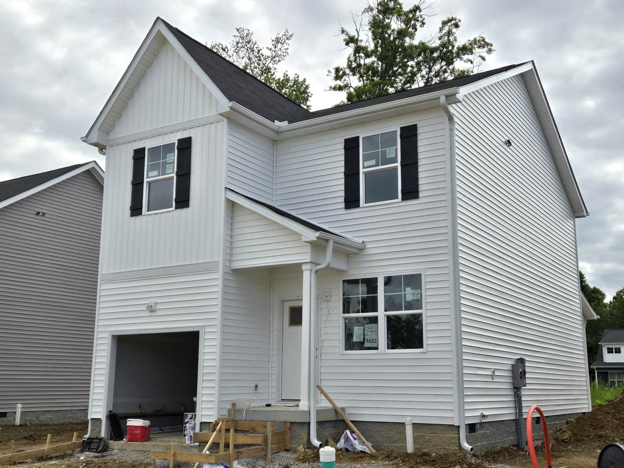 1622 Daly Dr - Photo 1