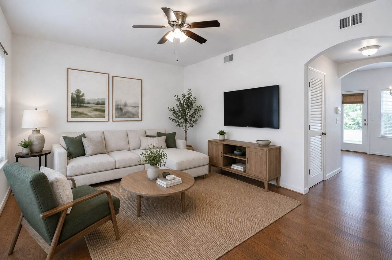 702 Vernon Ave - Photo 1