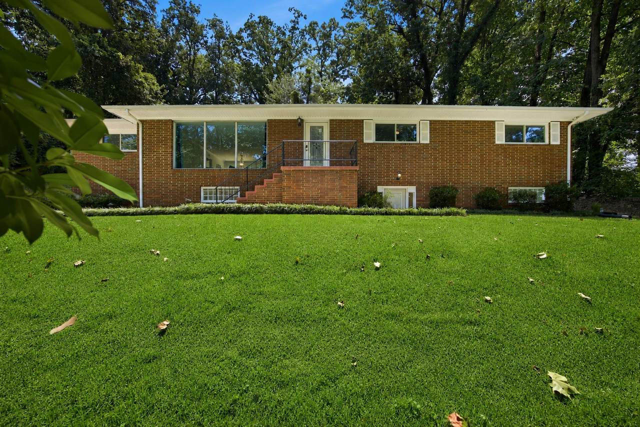 610 W Shadowlawn Dr - Photo 1