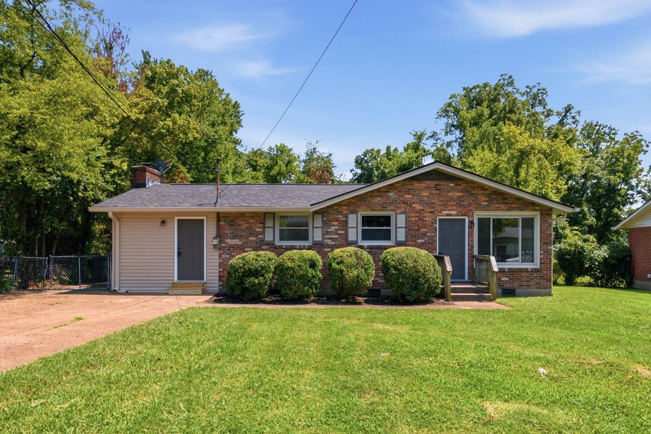 3218 Moorewood Dr - Photo 1