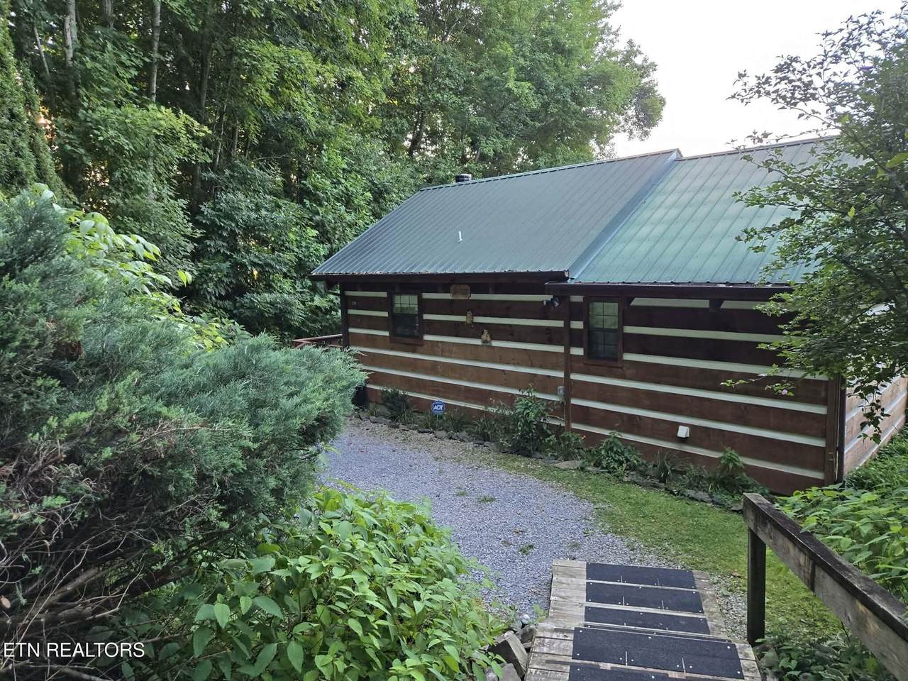 994 Emilyville Way - Photo 1