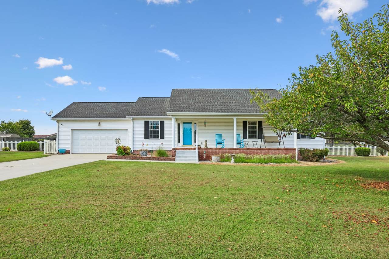 102 Boone Dr - Photo 1