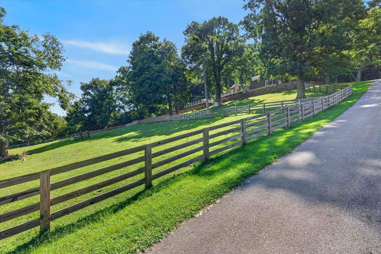 https://bt-photos.global.ssl.fastly.net/nashville/1280_boomver_2_RTC3322282-1.jpg