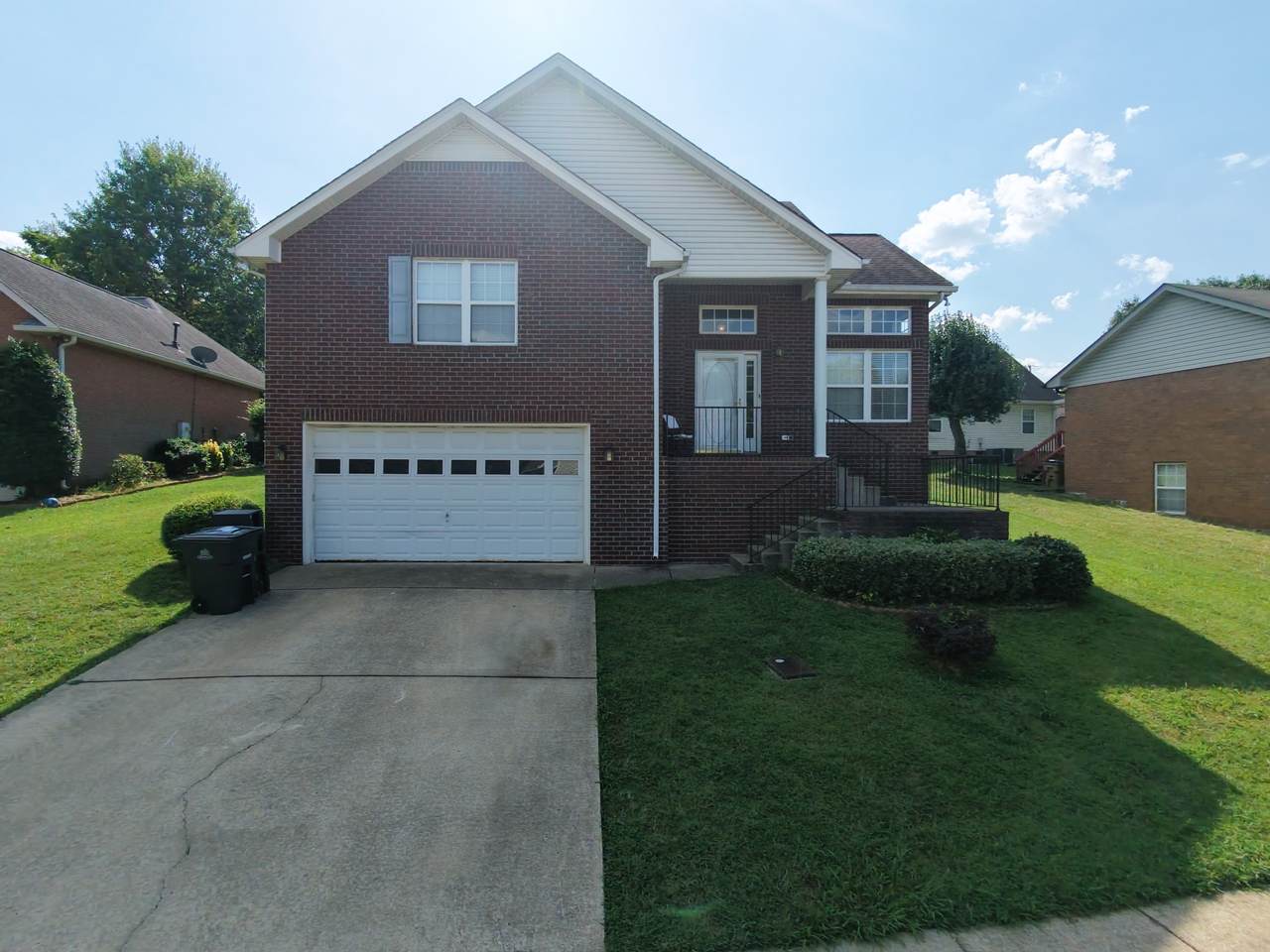 412 Hickory Chase Dr - Photo 1
