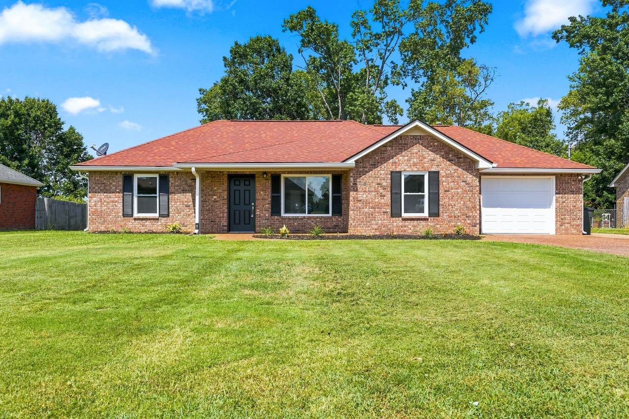 9008 Lomond Dr - Photo 1