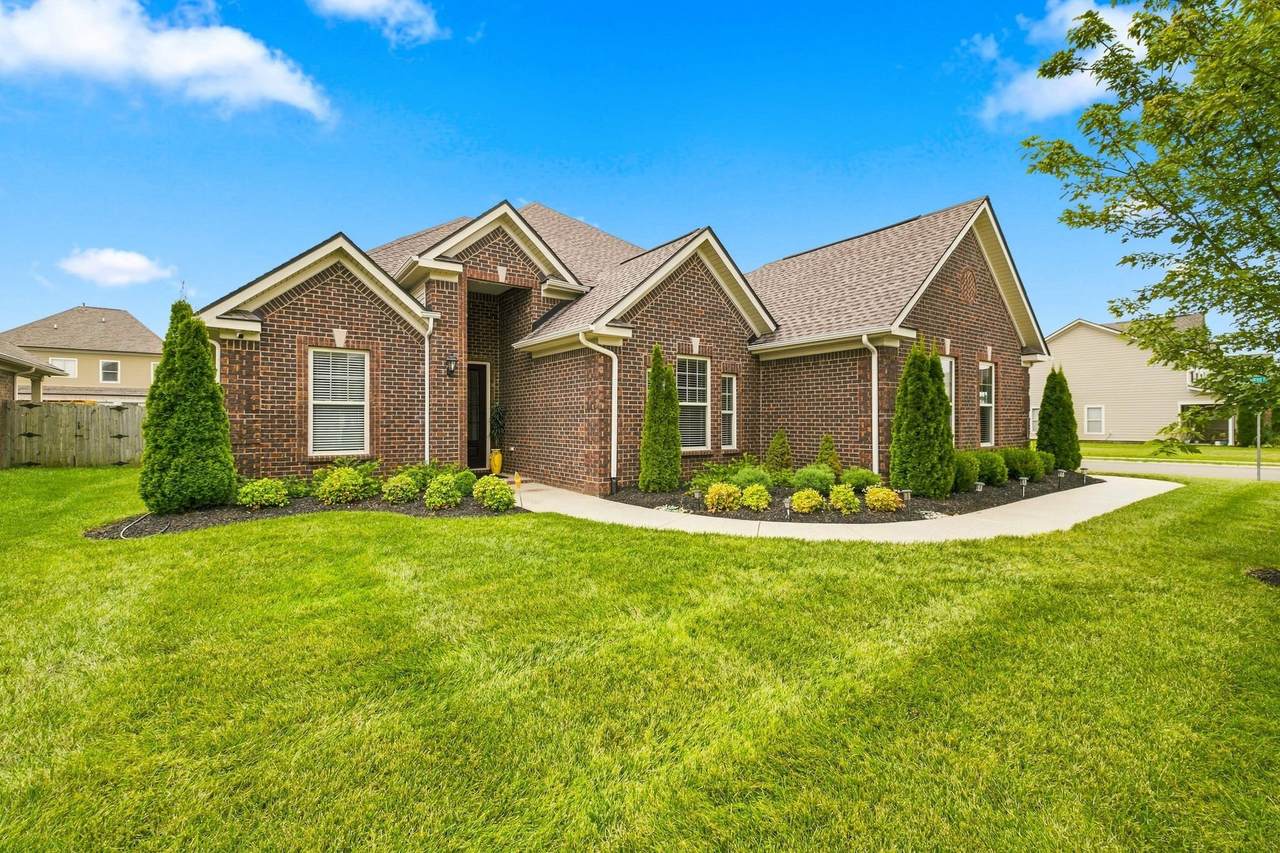 4757 Kingdom Dr - Photo 1