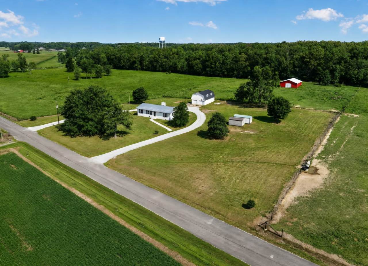 2054 Robinson Rd - Photo 1