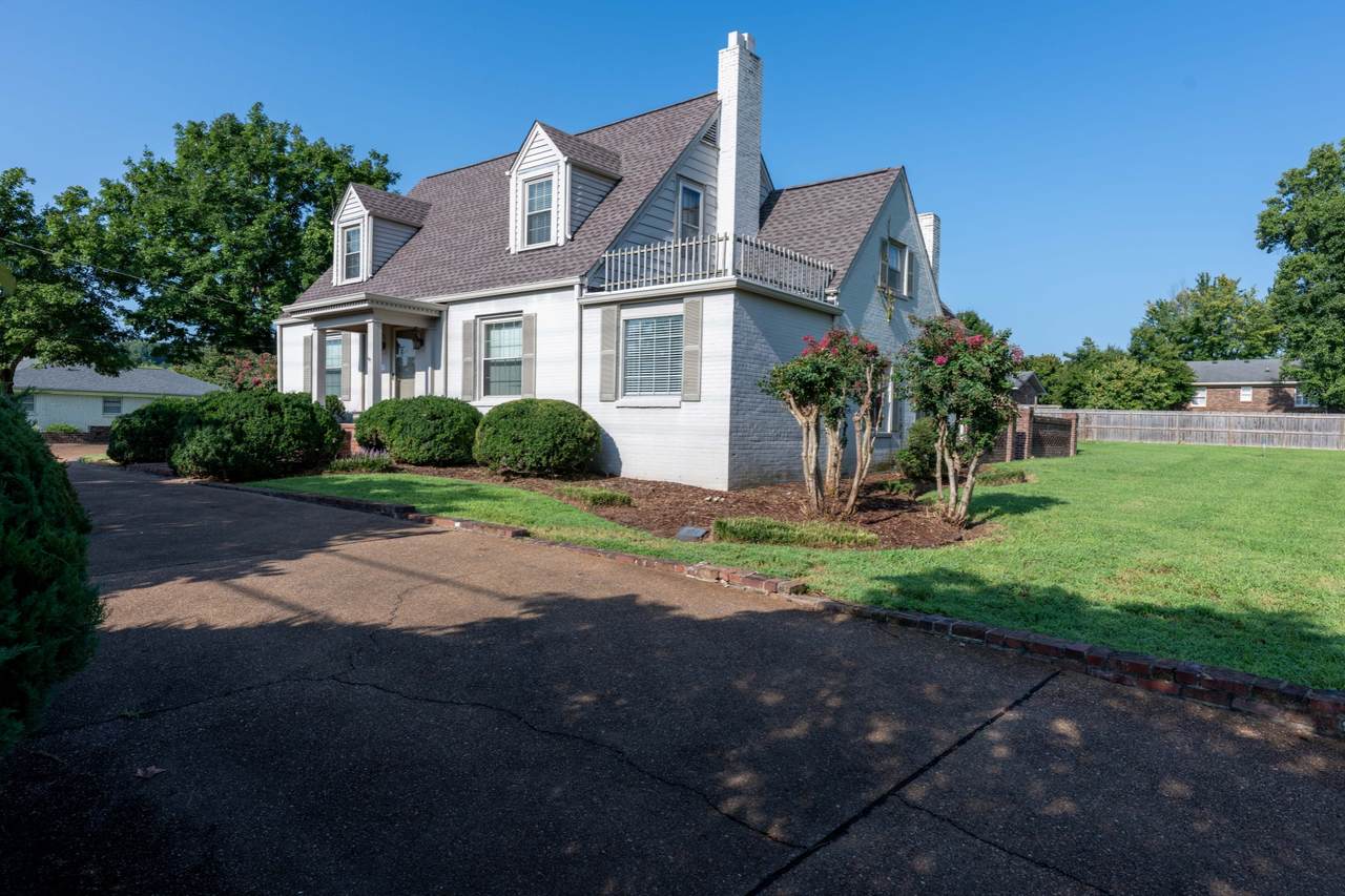 1306 Mill St - Photo 1