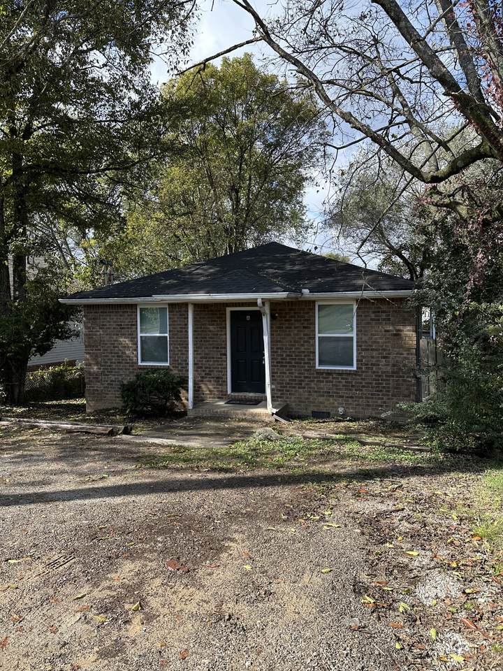 215 Ensley Ave - Photo 1