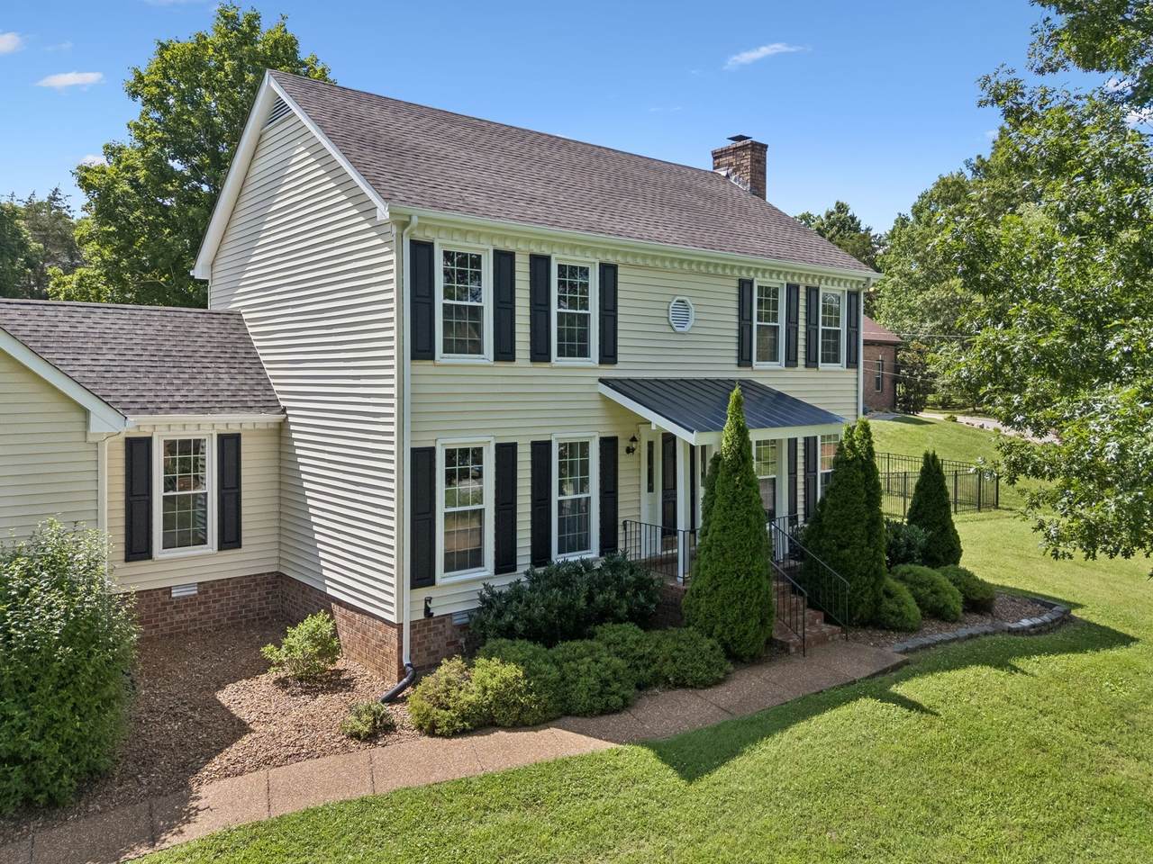 509 N Woods Ct - Photo 1
