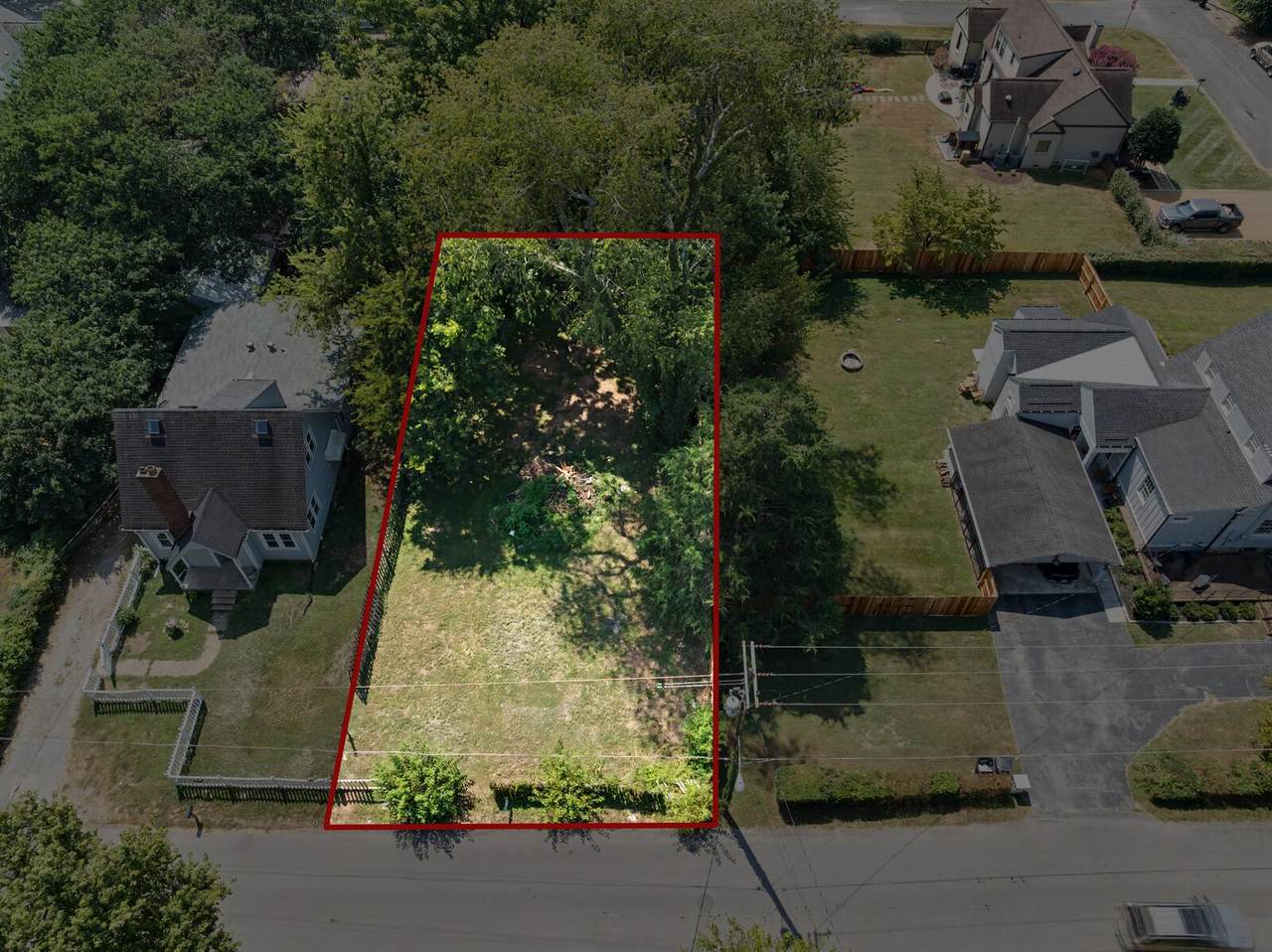 1004 E Vine St - Photo 1